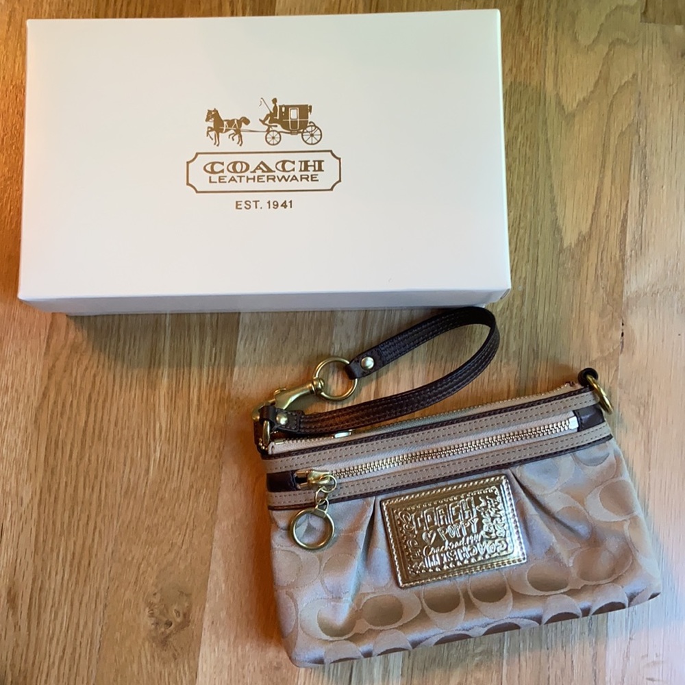 EUC COACH poppy vintage wristlet wallet